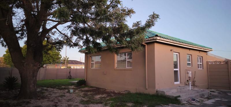 4 Bedroom Property for Sale in Ruyterwacht Western Cape